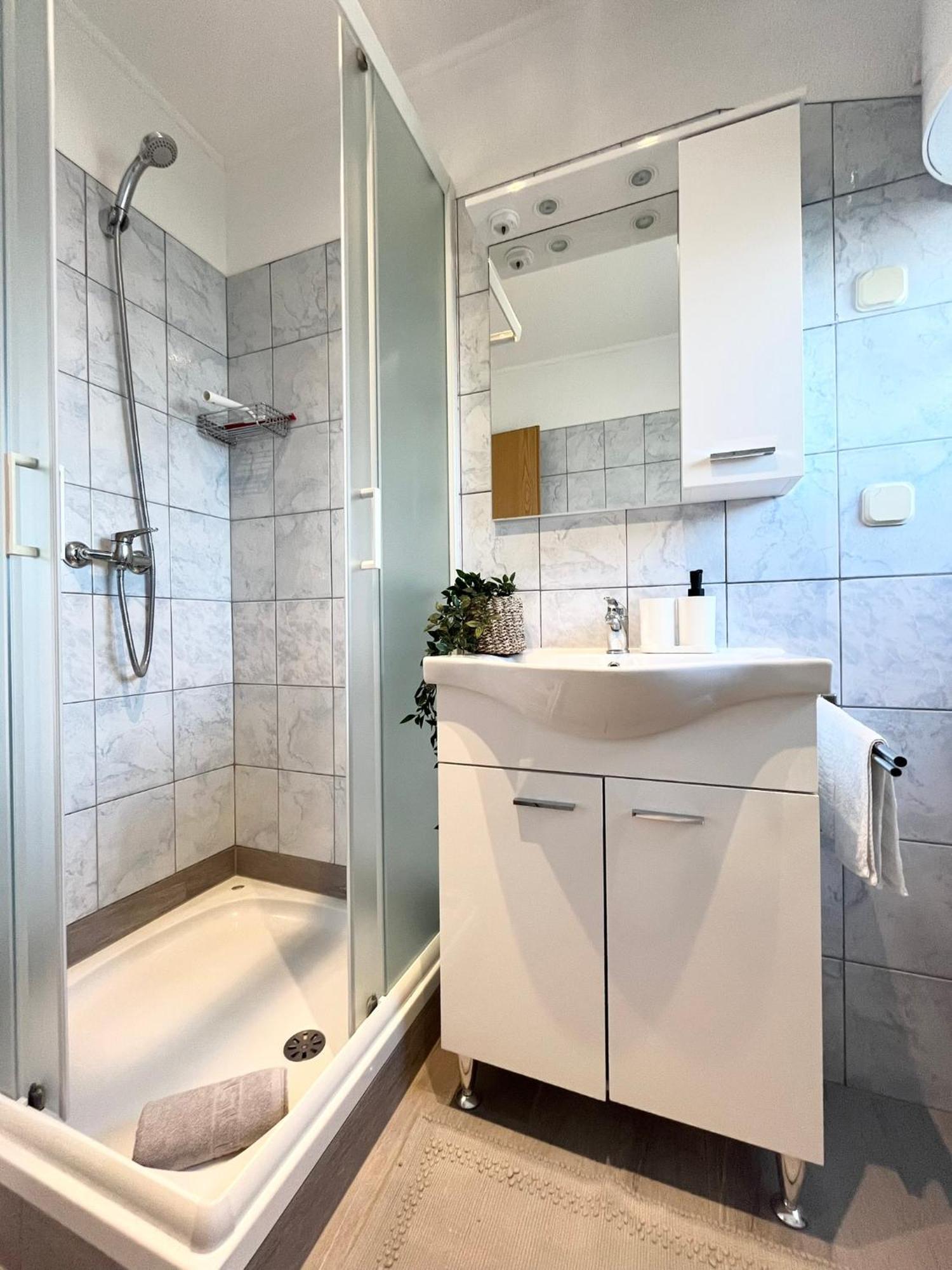Apartments Contessa Novigrad  ภายนอก รูปภาพ