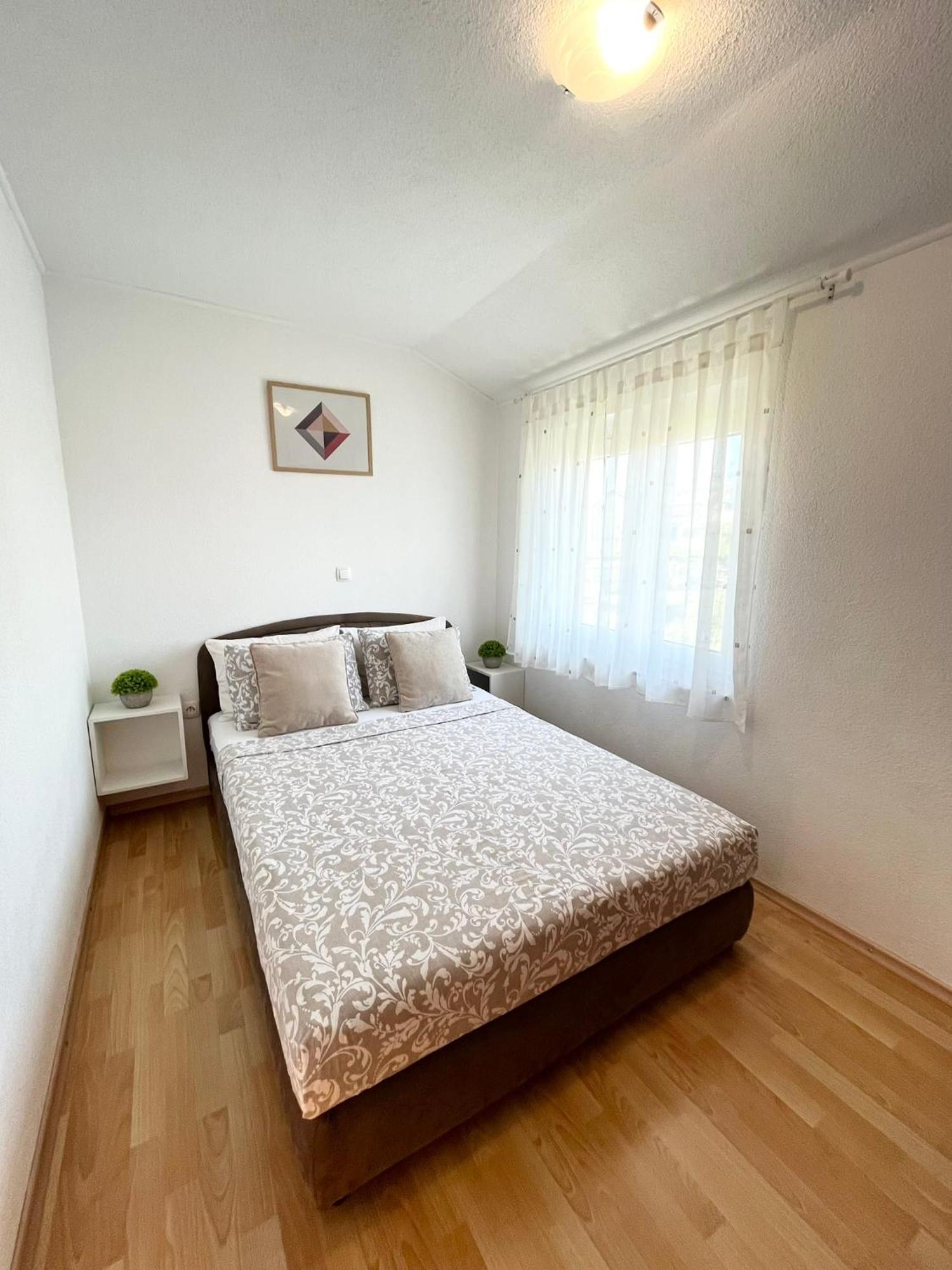 Apartments Contessa Novigrad  ภายนอก รูปภาพ