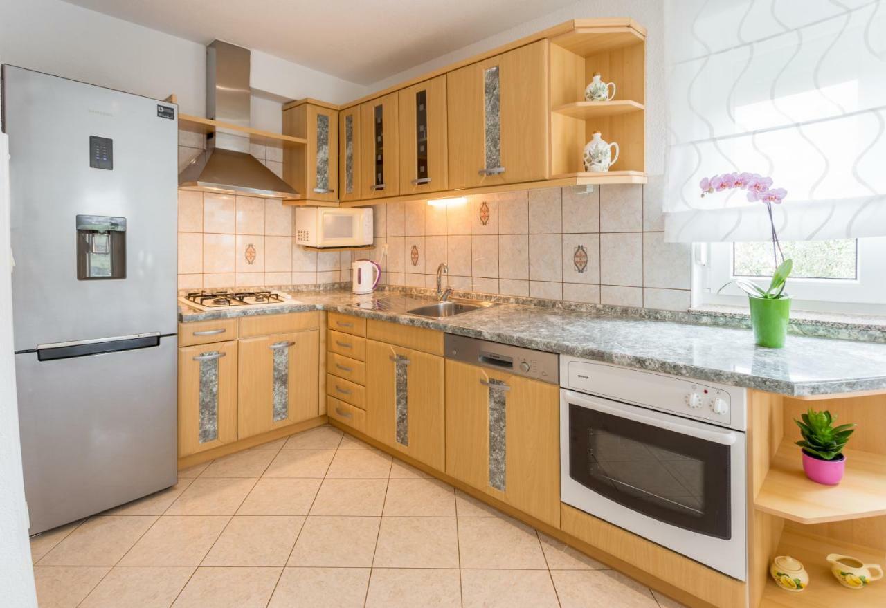Apartments Contessa Novigrad  ภายนอก รูปภาพ