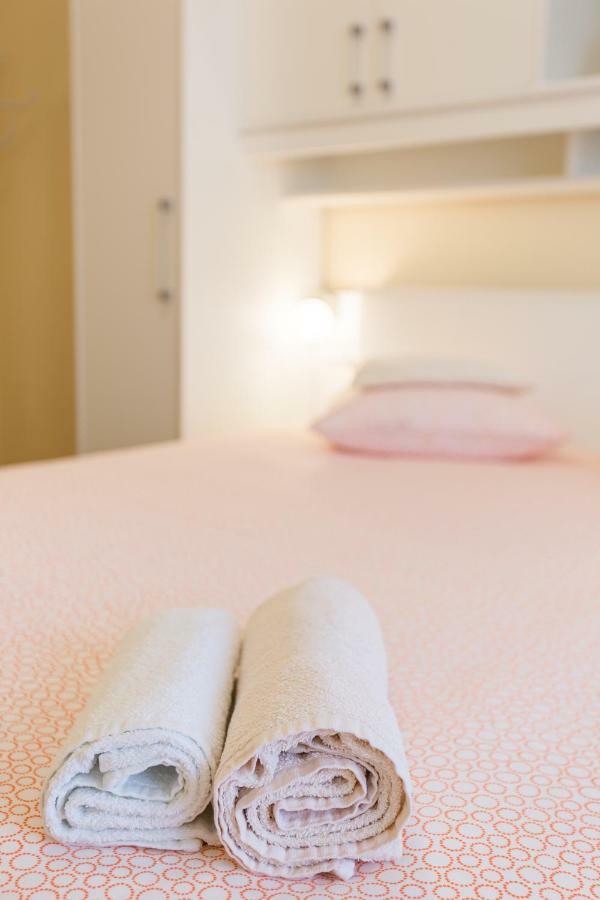 Apartments Contessa Novigrad  ภายนอก รูปภาพ